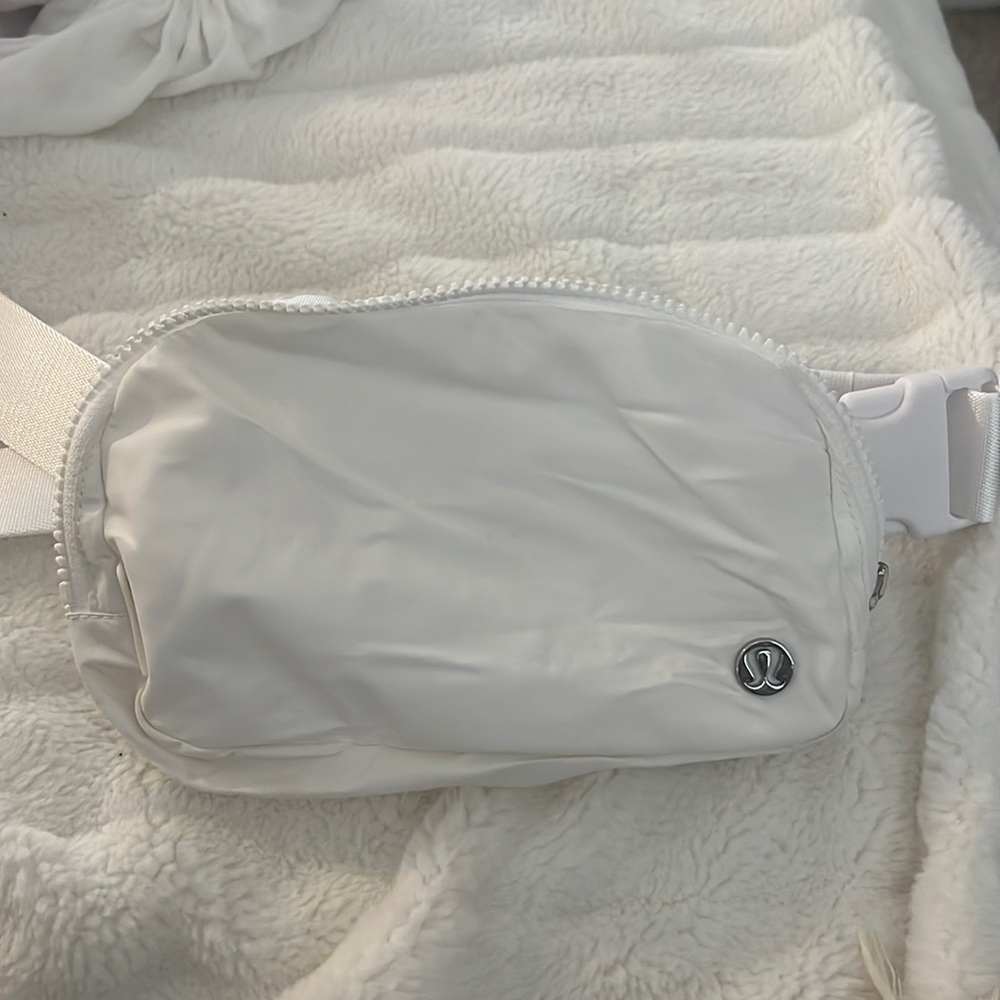 White Lululemom Belt Bag